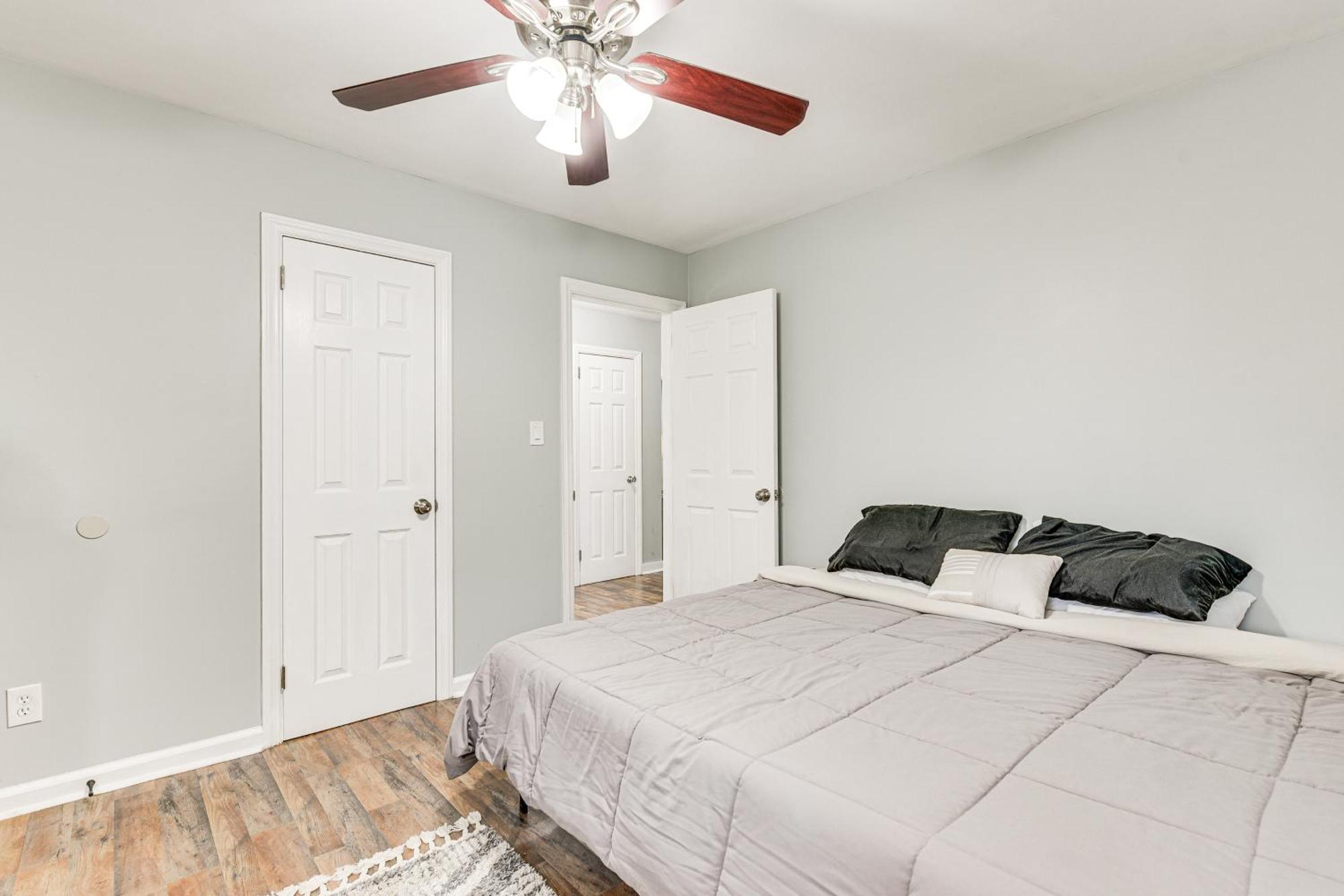 Updated Charlotte Home With Yard About 3 Mi To Uptown! Екстер'єр фото