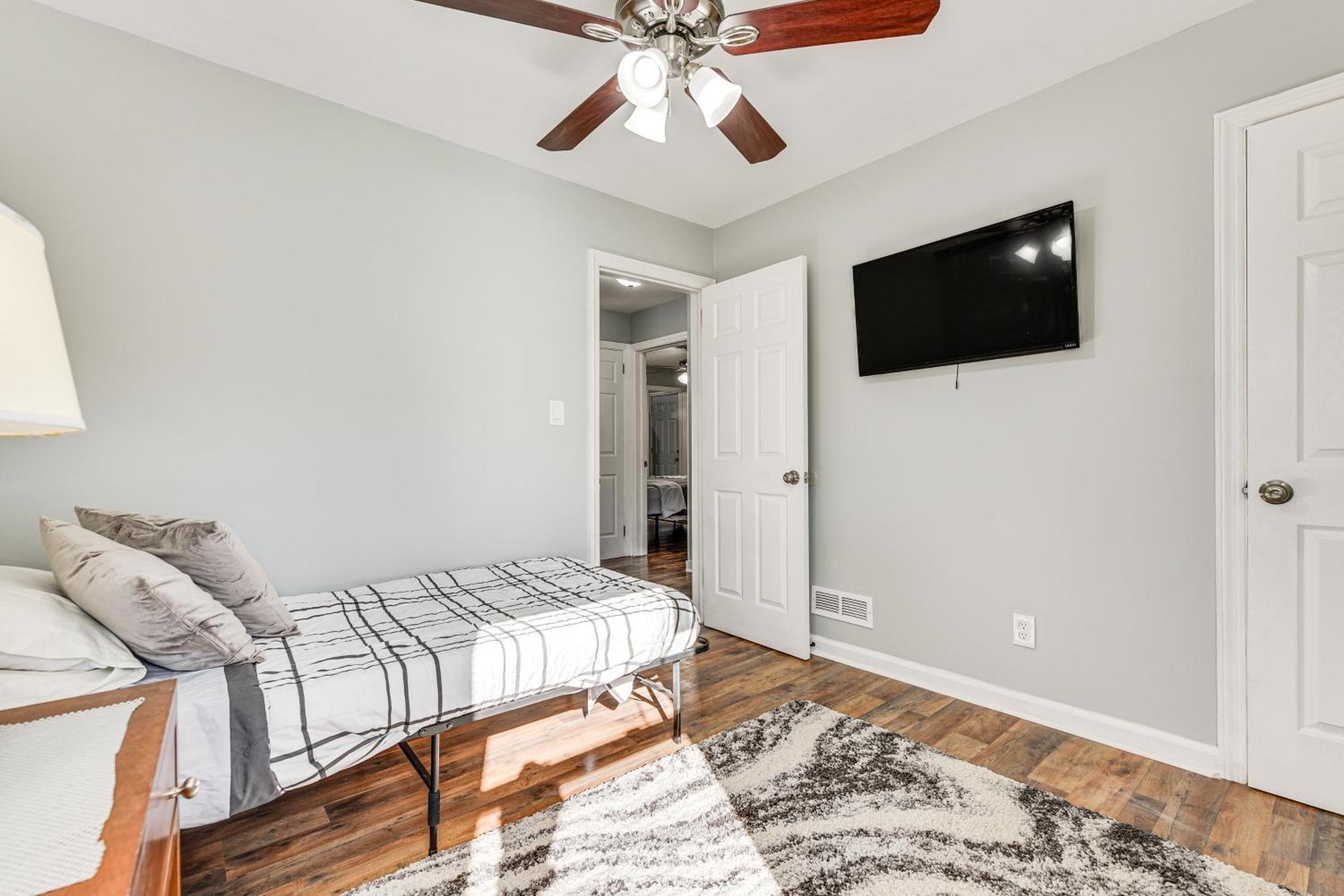Updated Charlotte Home With Yard About 3 Mi To Uptown! Екстер'єр фото