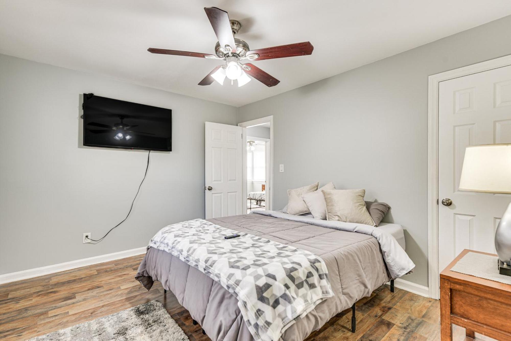 Updated Charlotte Home With Yard About 3 Mi To Uptown! Екстер'єр фото