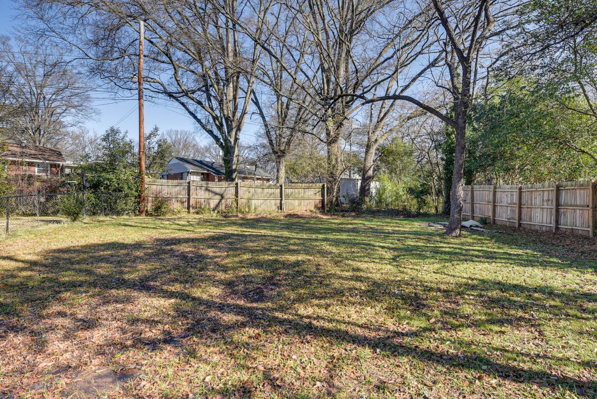 Updated Charlotte Home With Yard About 3 Mi To Uptown! Екстер'єр фото